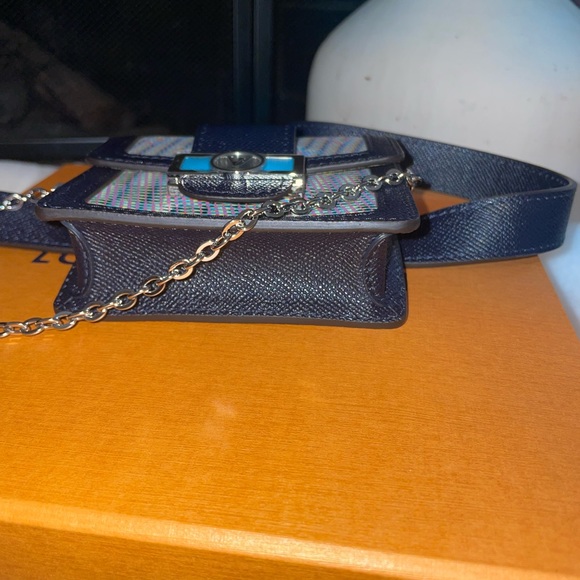 SOLD!!! Louis Vuitton Bumbag New Limited Edition - Picture 2 of 8